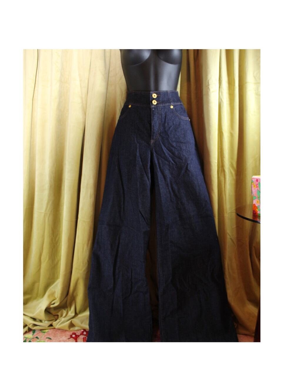 womens INC jeans size 4/27 wide leg